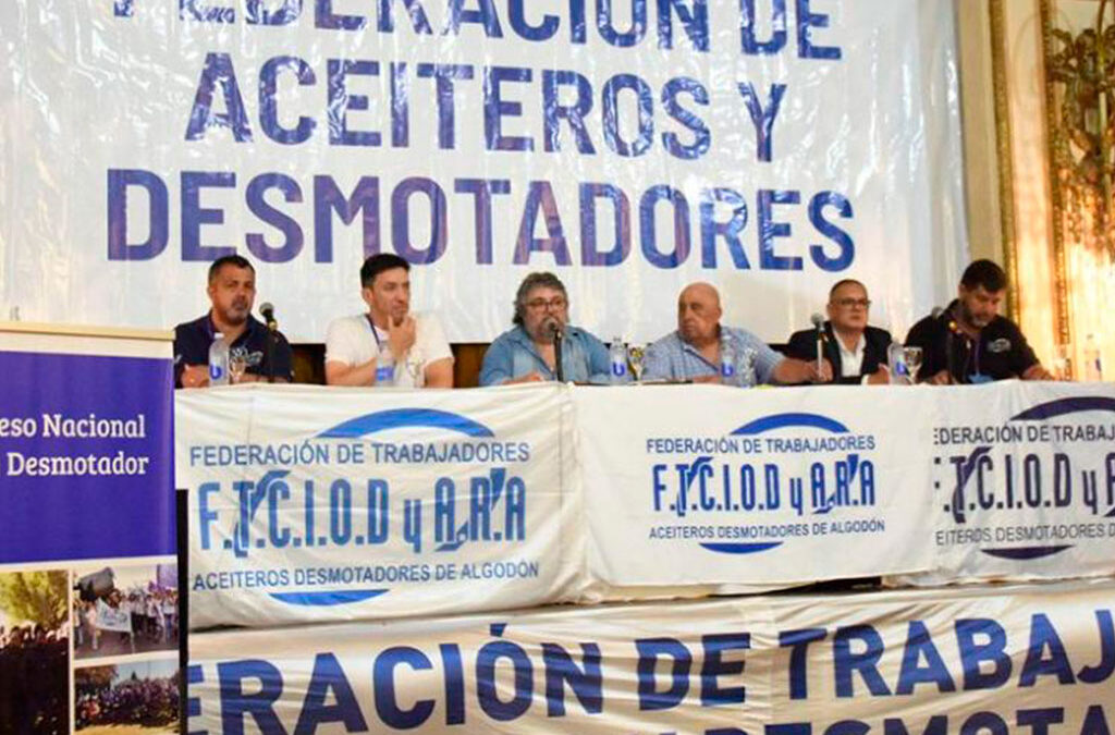 Aceiteros realizaron un congreso sindical para enfrentar el ajuste y luchar por los trabajadores