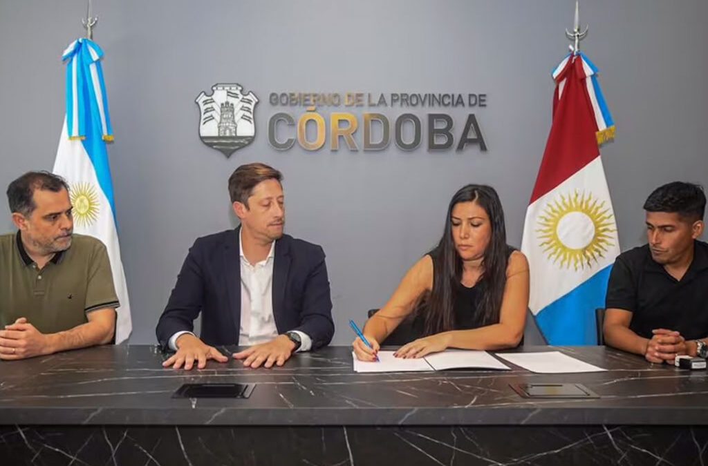 El gobierno de Llaryora consolida los acuerdos por seis meses, atados a inflación