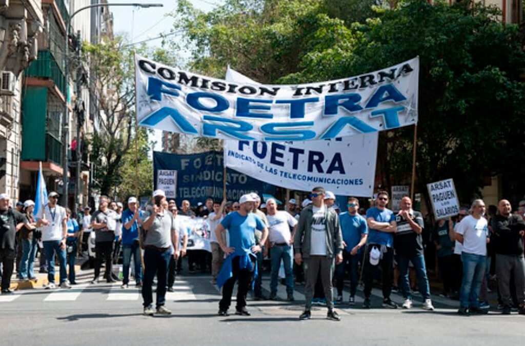 Gremio de las Telecomunicaciones marchará por aumentos salariales adeudados en ARSAT: «El gobierno incumple la paritaria»