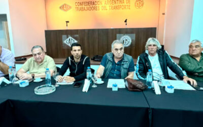 Pese a la paz lograda en Aerolíneas, los sindicatos del transporte se endurecen y presionarán a la CGT por un plan de lucha