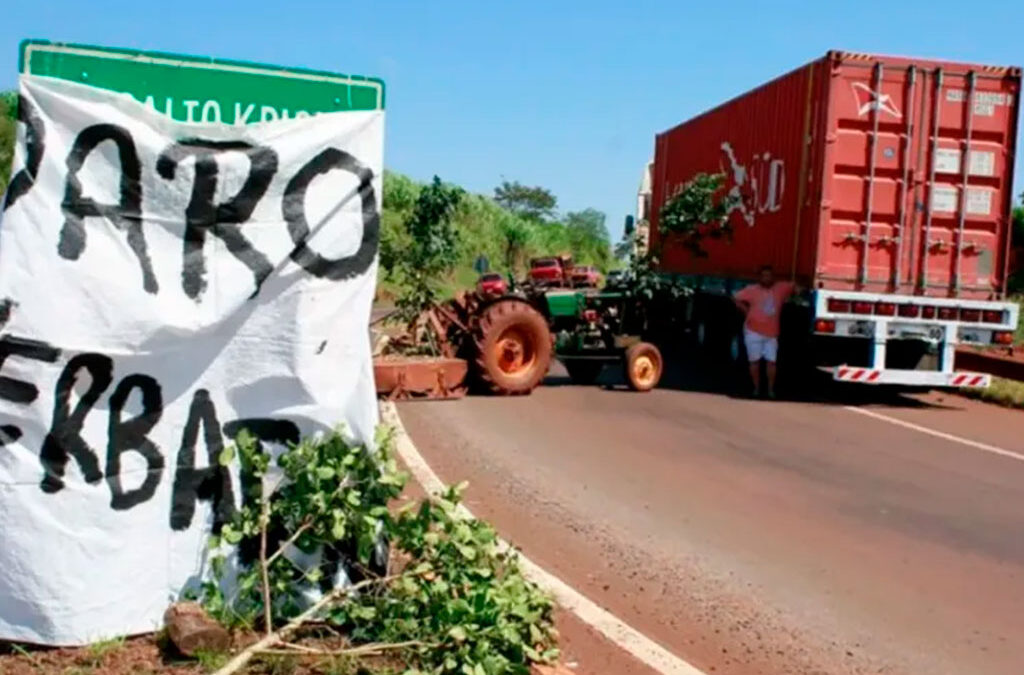 Paro yerbatero: productores de Andresito reclaman contra la desregulación del sector