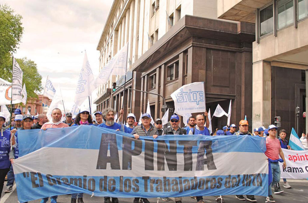 Trabajadores en alerta por el achique y plan de despidos en INTA