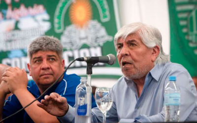 Hugo Moyano reabre su paritaria con un pedido de aumento que desafía la proyección inflacionaria de Milei