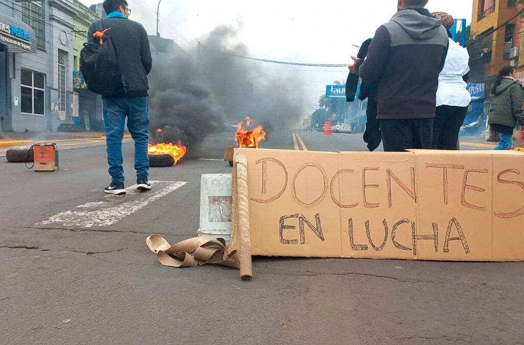 Docentes de Jujuy evalúan comenzar con una huelga de hambre si les hacen descuentos salariales