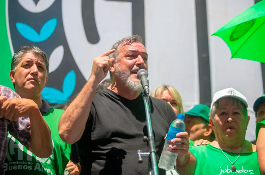Aguiar destacó el «coraje» de los estatales durante el primer año de Milei: «Más de 40 medidas de fuerza»