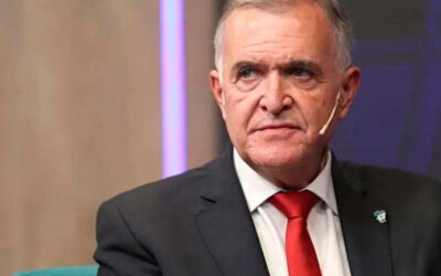 Jaldo logró convencer a los docentes tucumanos de cerrar una paritaria complicada y con ajuste