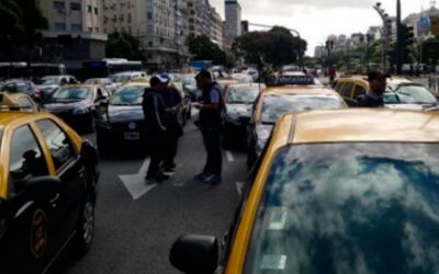 Taxistas en contra de la desregulación de Sturzenegger: demanda judicial y medidas de protesta