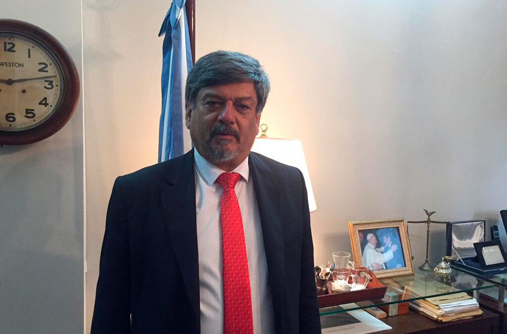 Tras la Carta Documento, Mario Fera se abstuvo de intervenir en la causa y ahora Roberto Pompa tiene que definir el futuro de la Obra Social de los peones rurales