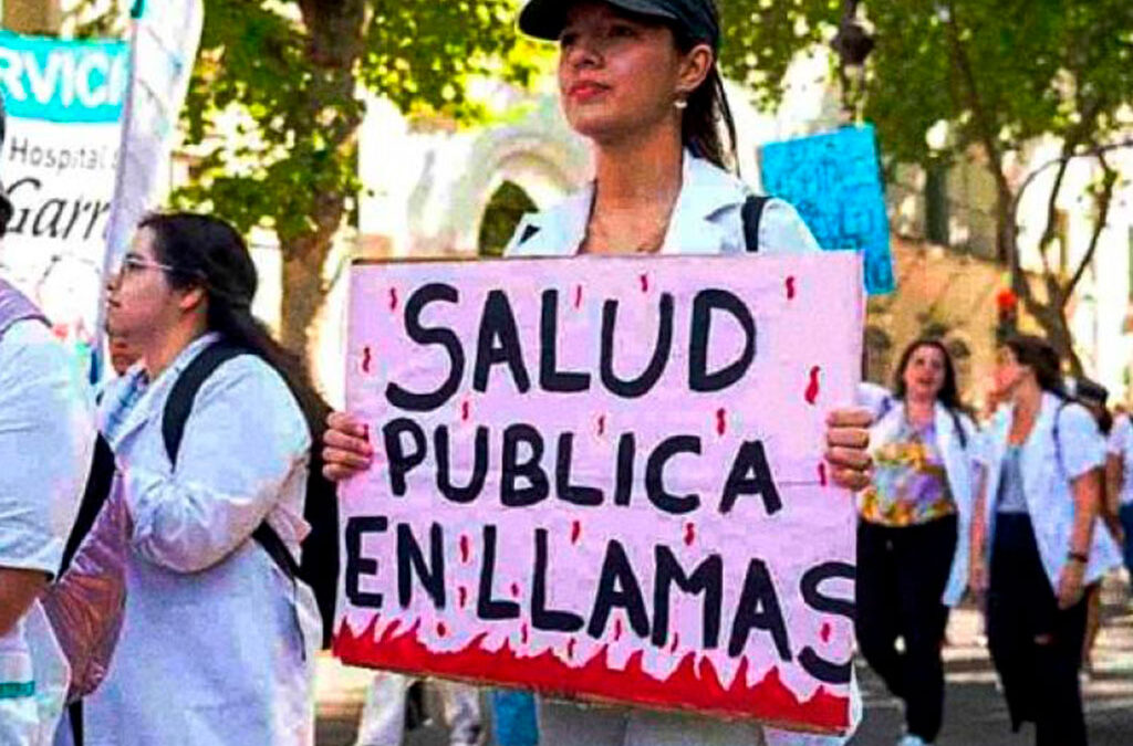 Despidos masivos en el Ministerio de Salud: «Seguimos con la motosierra», afirmó Milei