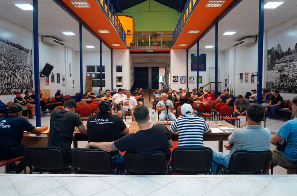 Conflicto en la industria frigorífica: FOICA y empresarios buscan mediación del PIT-CNT