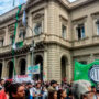 El Gobierno intervino el Hospital Bonaparte en medio de la tensión con los gremios por 200 despidos