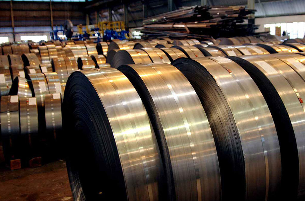 Pésimos números de la industria siderúrgica que sigue destruyendo empleo: la producción de acero se desplomó 26% en 2024
