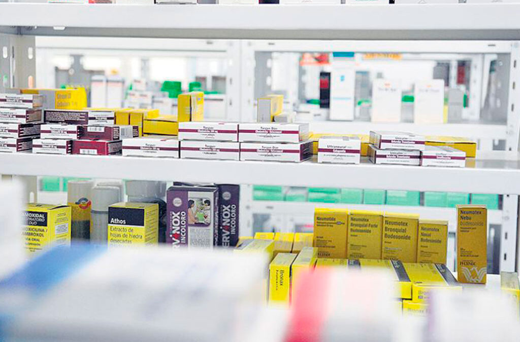 Farmacéuticos y bioquímicos logran importante aumento y llevan el piso salarial a 2.5 millones