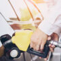 Habilitan el autodespacho de combustible y crece la polémica en el sector