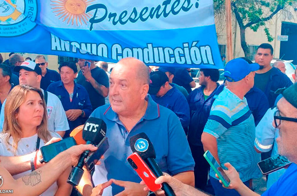 Asamblea de Municipales por “falta de financiamiento, de herramientas y ropa de trabajo”
