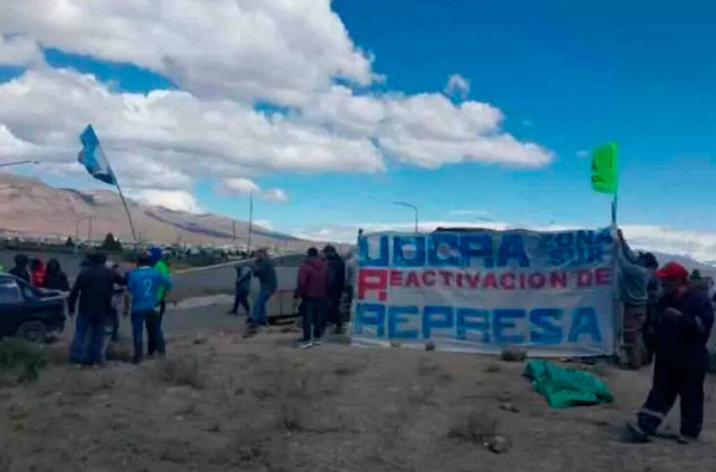 La UOCRA acampaban por la reactivación de la obra pública y la policía los desalojó