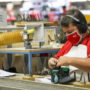 Se profundiza la crisis en la industria del calzado: Puma comenzó una ola de despidos en su planta de La Rioja