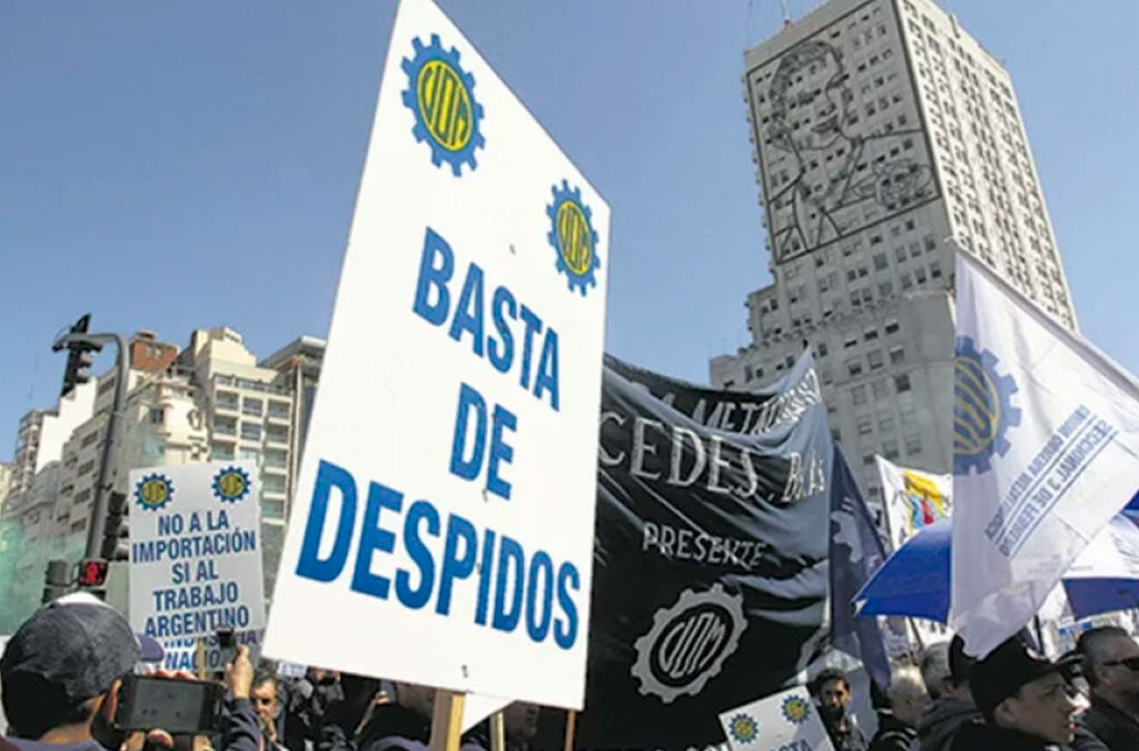 El gobierno admite con cifras oficiales que durante un año se perdieron 185 mil puestos de trabajo