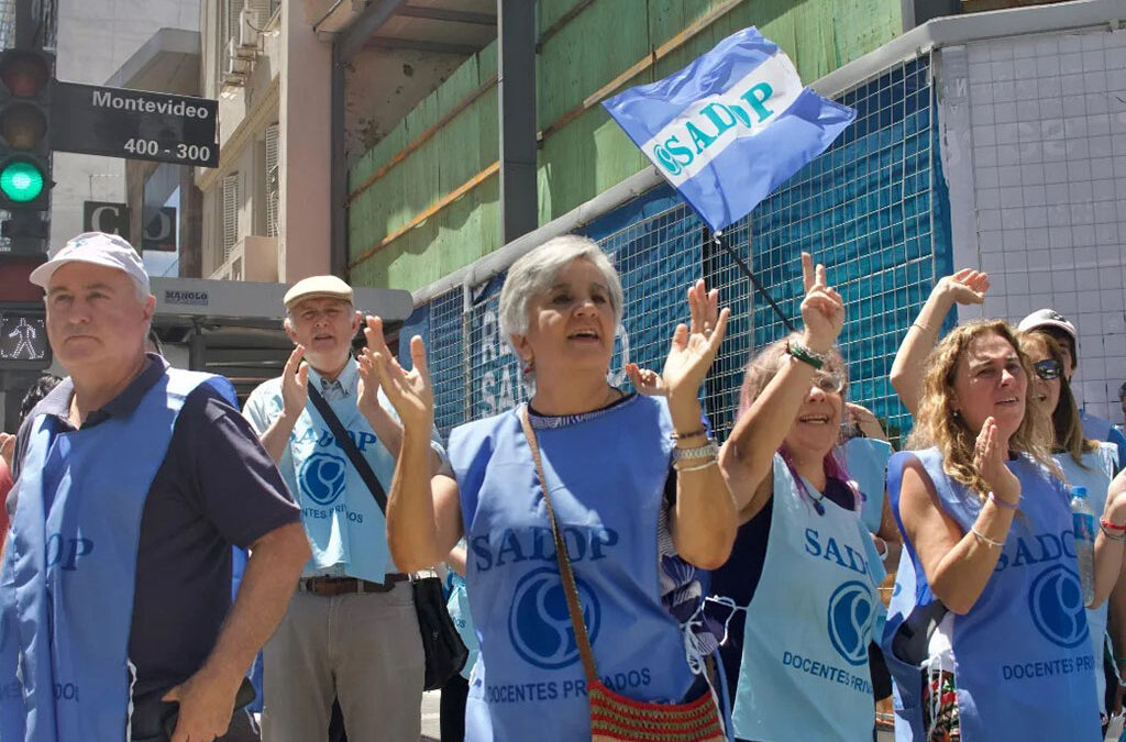 Docentes privados exigen el llamado a la paritaria nacional y encienden alarmas a días del inicio del ciclo lectivo