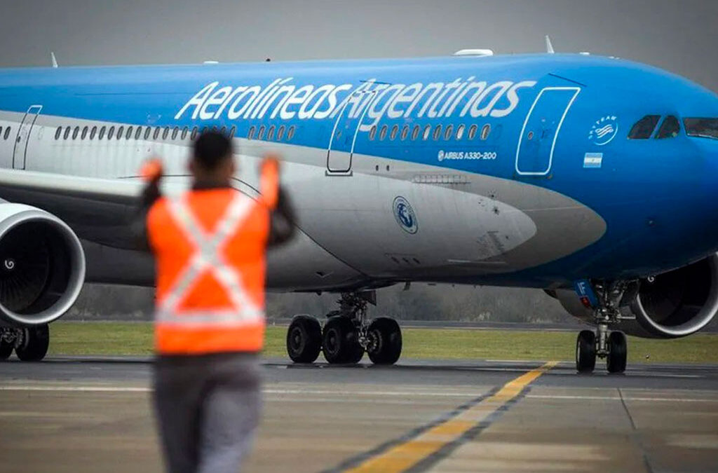 Acuerdo parcial y cuarto intermedio en la paritaria de Aerolíneas Argentinas