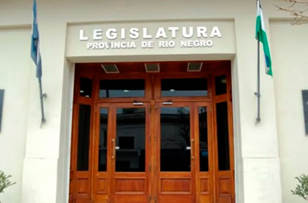 Judiciales y legislativos de Río Negro aceptaron las ofertas salariales