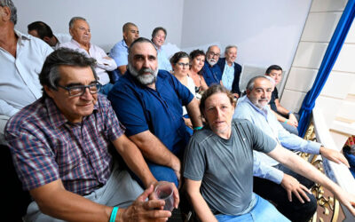 Baradel destacó el «excelente» discurso de Kicillof y agradeció el «reconocimiento» a los trabajadores