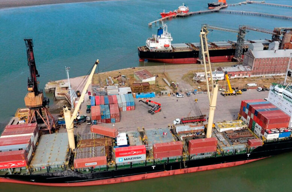 Peligro en los puertos: Buques desregulados, sin control y a la deriva