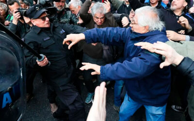 Gremios convocan a una conferencia para denunciar la represión del Gobierno a jubilados y a la prensa