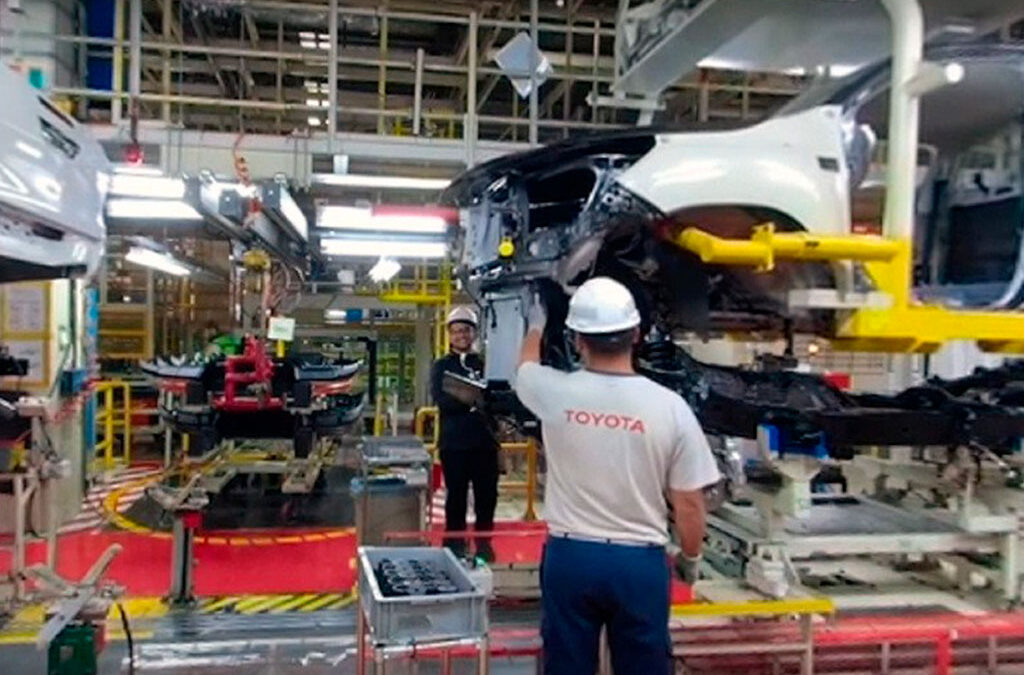 Siguen los despidos masivos en Toyota: «Te llaman antes del turno de ingreso a avisarte que estas desvinculado»