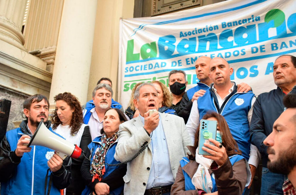 Palazzo ratificó su apoyo al paro general de la CGT y exigió que el Gobierno conforme una mesa de diálogo con el movimiento obrero