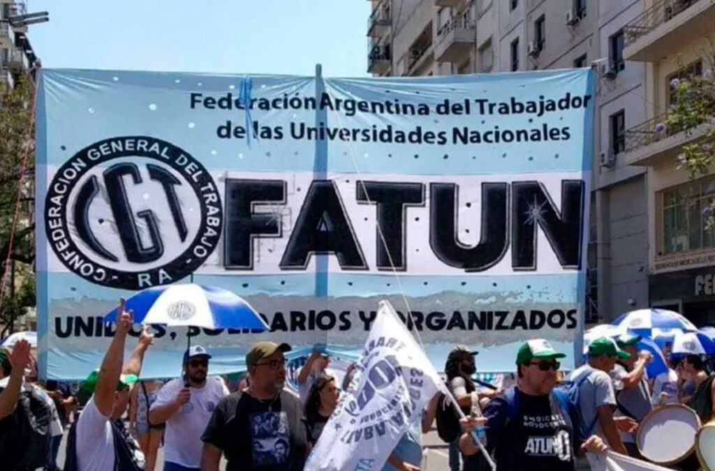 Los trabajadores no docentes universitarios se suman al paro general de la CGT