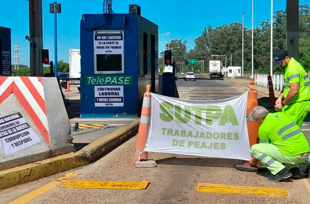 Paro y peajes liberados ante los 500 despidos en el Corredor Vial 18 de Caminos del Río Uruguay