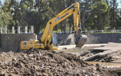 Trabajadores de la construcción en Bahía Blanca decidieron continuar con sus labores de reconstrucción durante el Paro Nacional