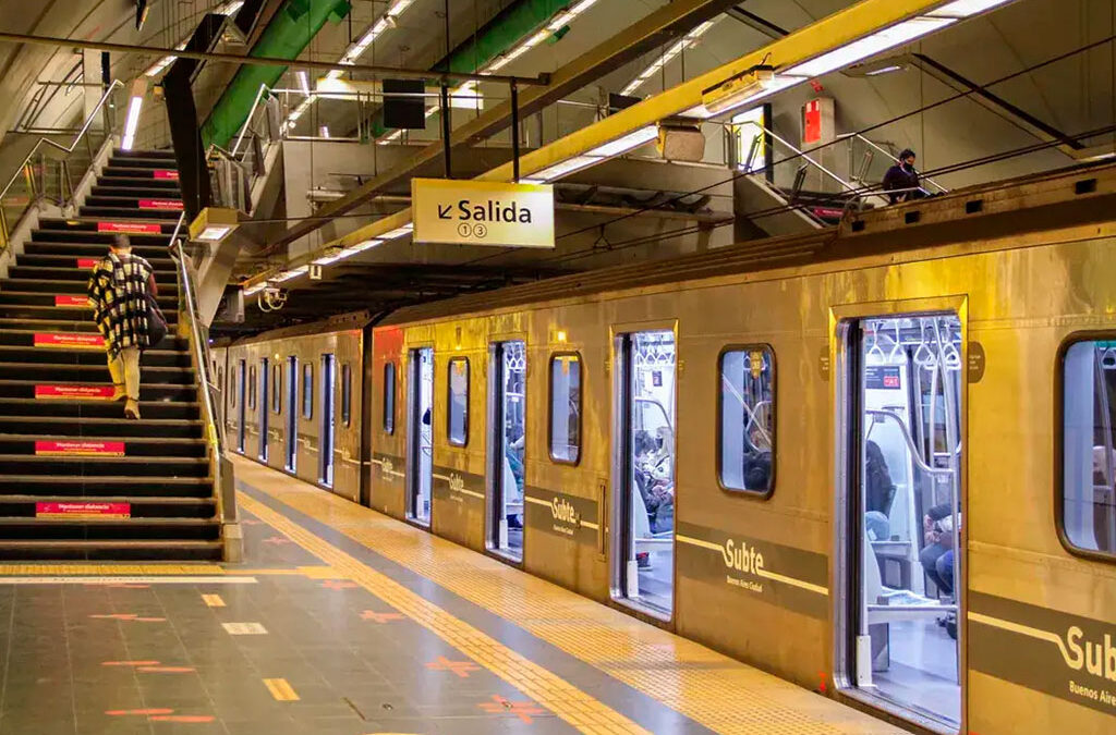 Macri se pintó de libertario y denunció penalmente a los gremialistas del subte por el paro de una hora del viernes