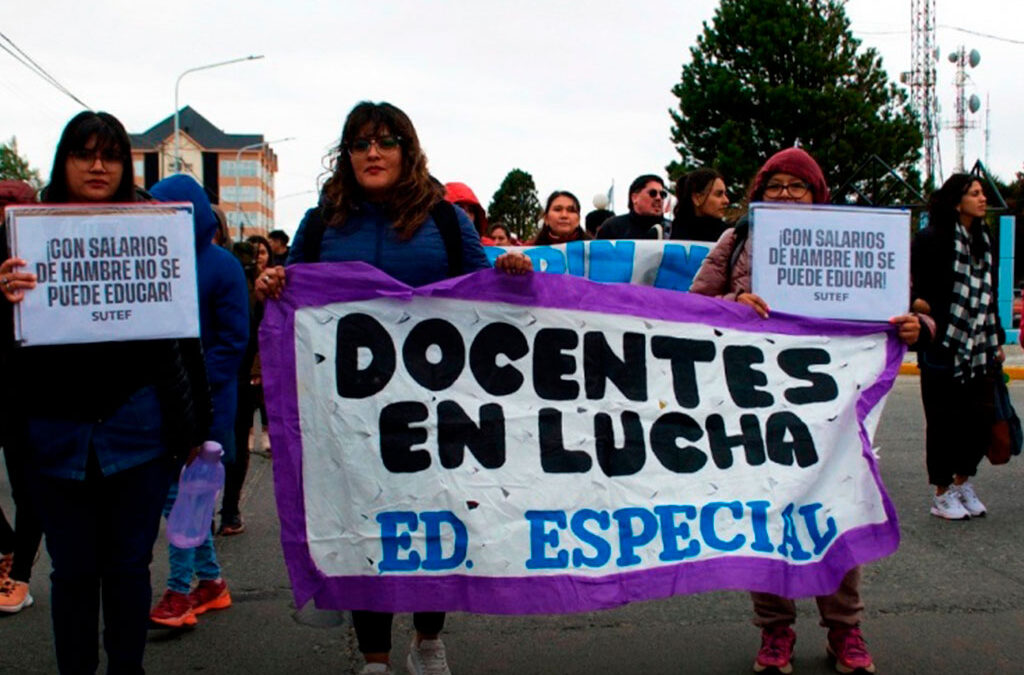 Continúa el plan de lucha docente