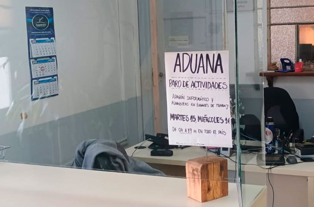 Gremio de la Aduana compensará a los trabajadores afectados por el descuento salarial por adherir al paro de la CGT