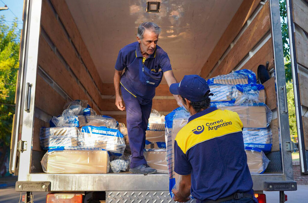 Ya se fueron 6 mil empleados y los salarios perdieron por más de 50 puntos con la inflación: «Que el gobierno diga qué es lo que va a hacer con el Correo, porque al vaciarlo nos tiene de rehenes a empleados y usuarios»