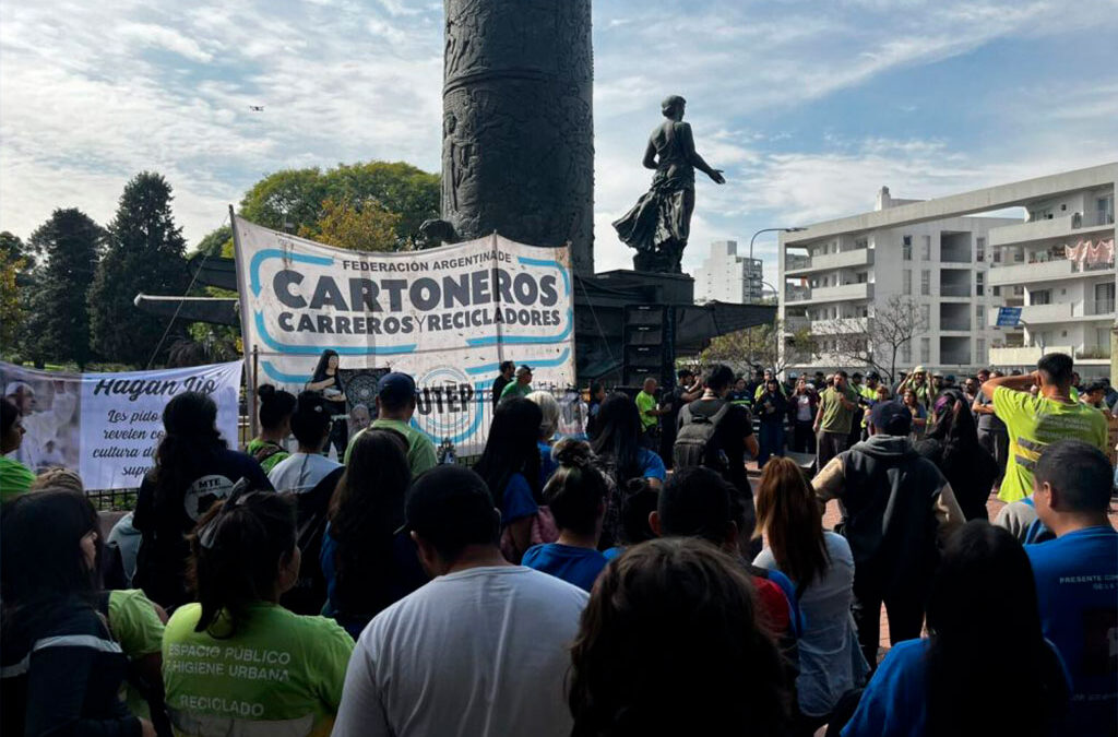 Cartoneros homenajearon al Papa Francisco y valoraron su pelea contra la cultura del descarte y la exclusión