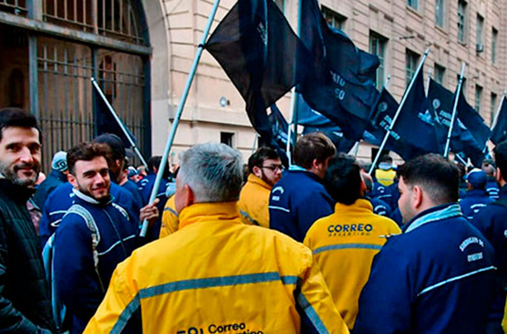 Trabajadores del Correo Argentino reabren paritarias y el gremio suspende las medidas de fuerza