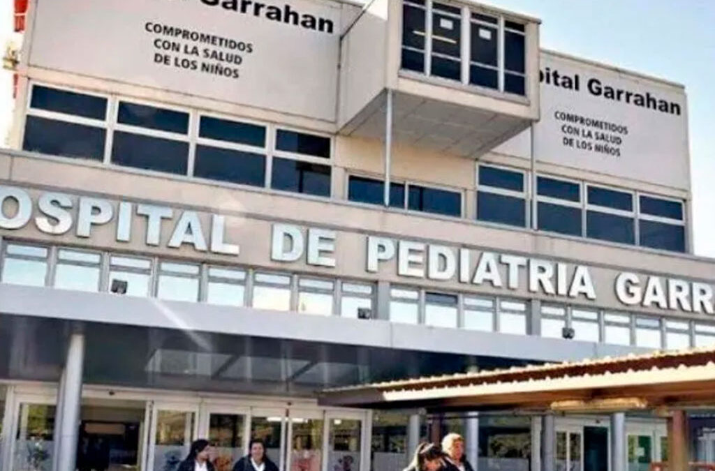 Ahora el Gobierno busca cerrar las residencias de Trabajo Social en el Garrahan y los trabajadores denuncian que afectará los abordajes integrales de niños, niñas y adolescentes con patologías crónicas y complejas