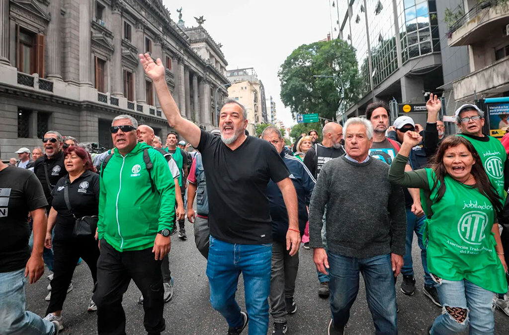 ATE prepara una nueva movilización nacional y apunta a Sturzenegger por la “refuncionalización del Estado”