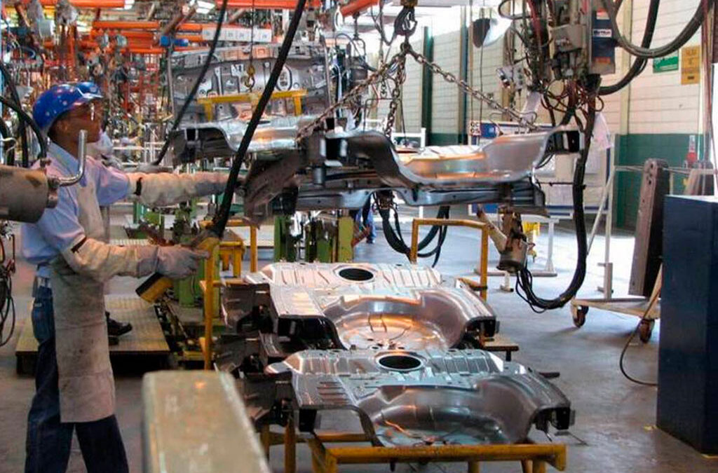 Petroquímicos advierten por un “estancamiento generalizado” y “caídas persistentes”