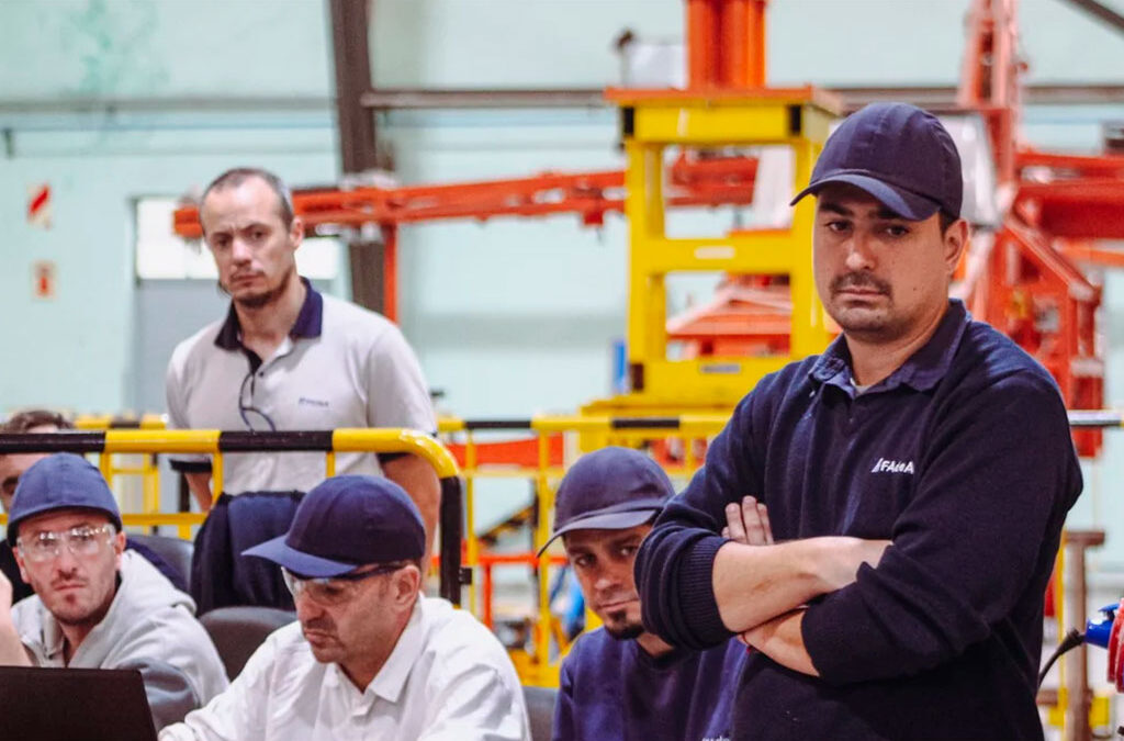 FAdeA, paralizada por sueldos impagos: trabajadores reclaman en Córdoba