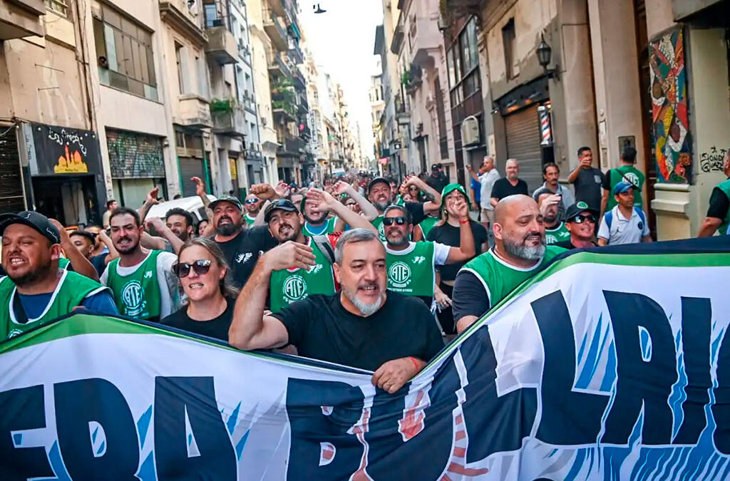 Protesta nacional contra la corrupción en el PAMI: “Se llenó de corruptos”