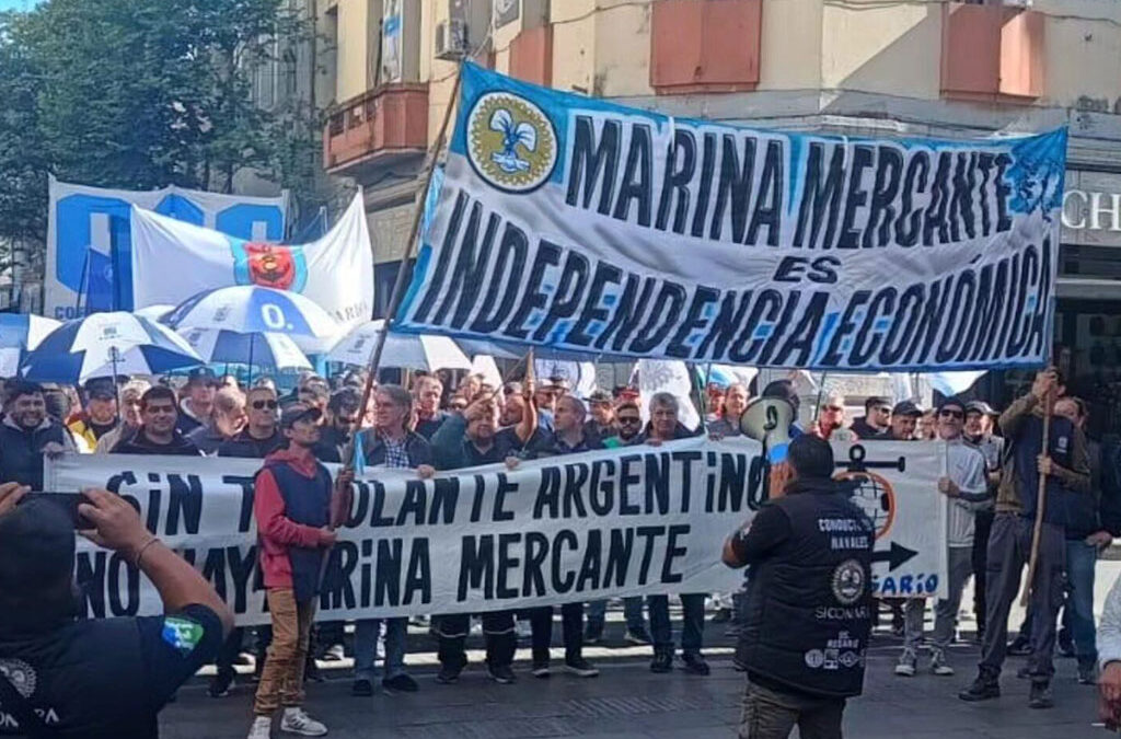 Centro de Patrones movilizó en Rosario en defensa de la Marina Mercante