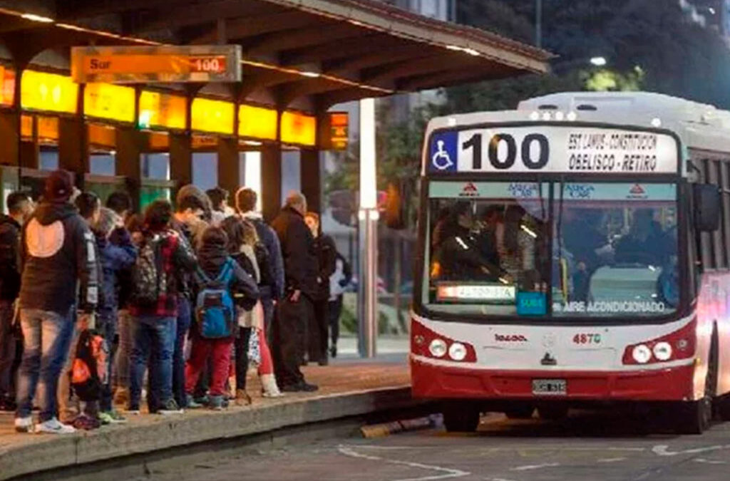 La UTA anunció un acuerdo salarial con las empresas y desactiva la amenaza de un nuevo paro