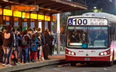 La UTA anunció un acuerdo salarial con las empresas y desactiva la amenaza de un nuevo paro
