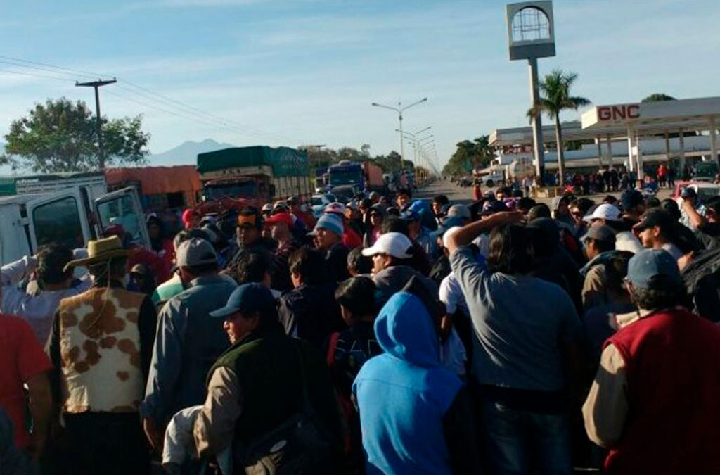 Aumenta la tensión en el conflicto azucarero en Jujuy: corte de ruta para reincorporar despedidos
