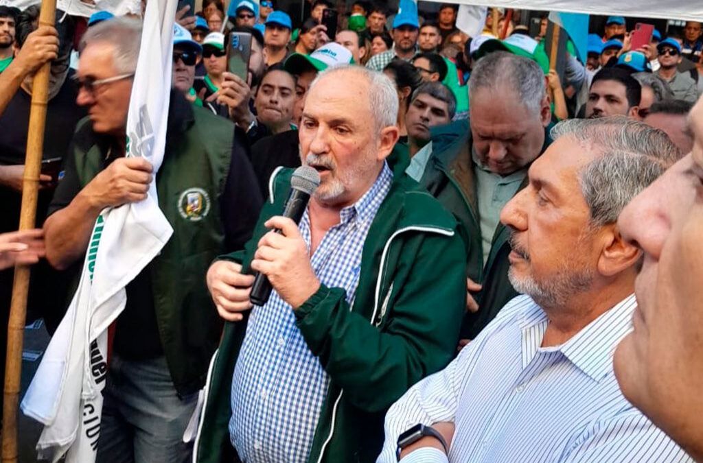 Alimentación se declaró en «alerta y movilización» tras otro fracaso en la paritaria