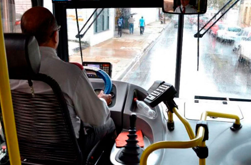 Paritarias UTA: cuánto cobra un chofer en junio 2025 tras el aumento